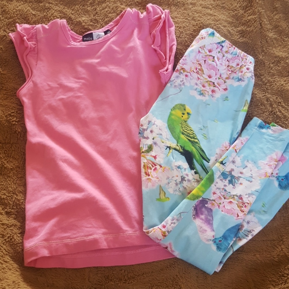 Molo girls 2pc outfit size 116 5-6 yrs